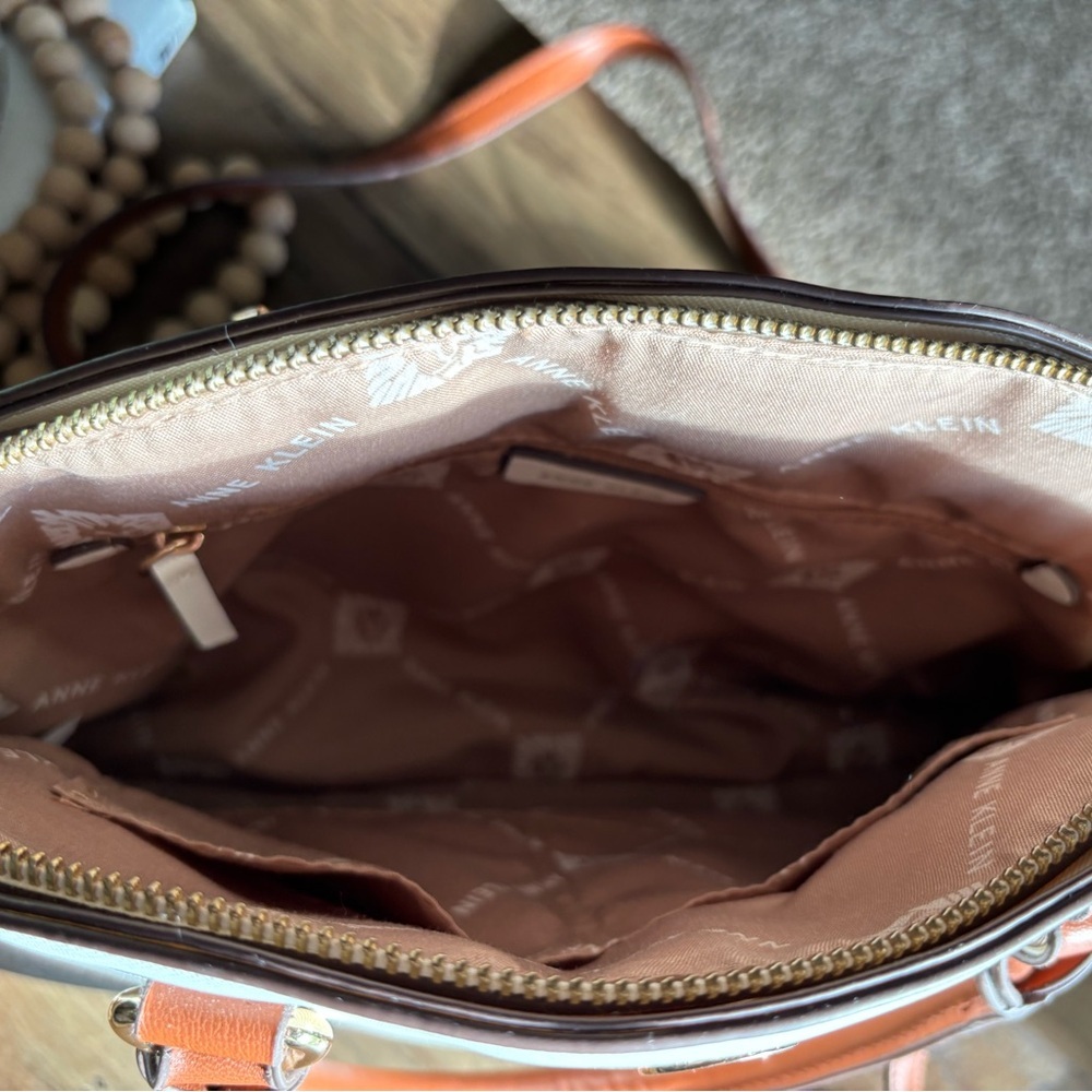 Anne Klein Beige Logo Lining Satchel Pre-loved Excellent Condition - Picture 7 of 9